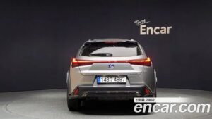 Lexus UX 2.0 F-Sport 2WD 2022 года из Южной Кореи