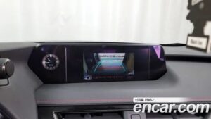 Lexus UX 2.0 F-Sport 2WD 2022 года из Южной Кореи