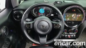 Mini Cooper CLASSIC Plus 2022 года из Южной Кореи