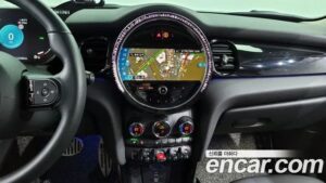 Mini Cooper CLASSIC Plus 2022 года из Южной Кореи