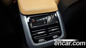 Volvo V90 B5 PRO AWD 2021 года из Южной Кореи