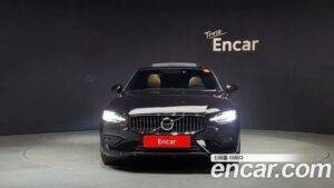 Volvo S60 B5 Inscription 2021 года из Южной Кореи