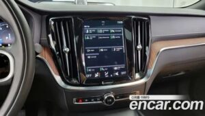 Volvo S60 B5 Inscription 2021 года из Южной Кореи