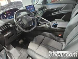 Peugeot 5008 1.5 BlueHDi ALLURE 2021 года из Южной Кореи