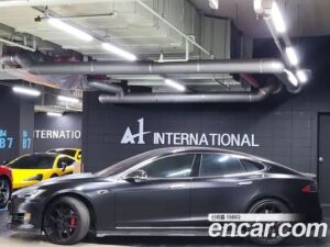 Tesla Model S P100D 2019 года из Южной Кореи