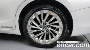 Lexus ES Luxury Plus 2021 года из Южной Кореи