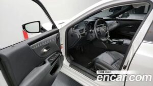 Lexus ES Luxury Plus 2021 года из Южной Кореи