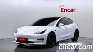 Tesla Model 3 Performance 2021 года из Южной Кореи