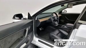 Tesla Model 3 Performance 2021 года из Южной Кореи