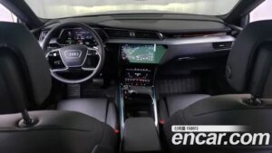 Audi e-tron 55 4WD 2022 года из Южной Кореи