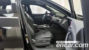 Audi e-tron 55 4WD 2022 года из Южной Кореи