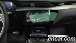 Audi e-tron 55 4WD 2022 года из Южной Кореи