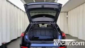 Audi e-tron 55 4WD 2022 года из Южной Кореи