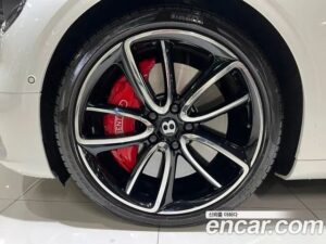 Bentley Continental 4.0 GT 2021 года из Южной Кореи