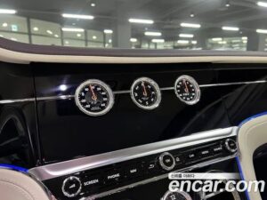 Bentley Continental 4.0 GT 2021 года из Южной Кореи