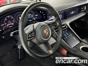 Porsche Taycan Turbo 2021 года из Южной Кореи