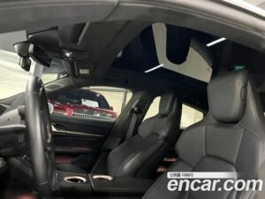 Porsche Taycan Turbo 2021 года из Южной Кореи
