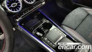 Mercedes-Benz GLB-Class GLB250 4MATIC 2021 года из Южной Кореи