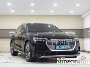 Audi e-tron 55 4WD 2022 года из Южной Кореи