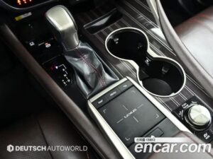 Lexus RX Executive 2021 года из Южной Кореи