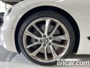 Bentley Continental 4.0 GT 2022 года из Южной Кореи