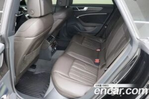 Audi A7 55 TFSI 4WD Premium 2020 года из Южной Кореи