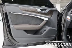 Audi A7 55 TFSI 4WD Premium 2020 года из Южной Кореи