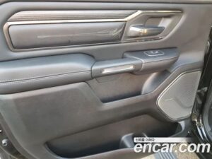 Dodge Ram Pick Up 5.7 2021 года из Южной Кореи