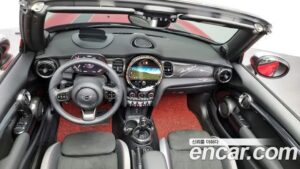 Mini Cooper Convertible JCW 2022 года из Южной Кореи