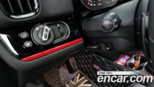 Mini Countryman JCW 2022 года из Южной Кореи