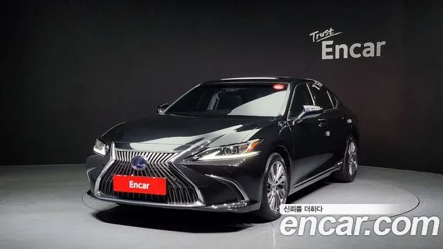 Lexus ES Luxury 2021 года из Кореи
