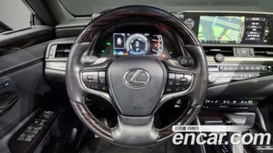 Lexus ES Luxury 2021 года из Южной Кореи