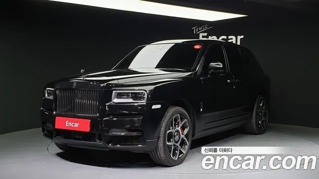 Rolls-Royce Cullinan 6.7 V12 Black Badge 2021 года из Кореи