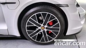Porsche Taycan 4S 2021 года из Южной Кореи