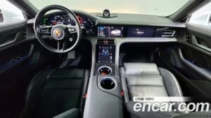 Porsche Taycan 4S 2021 года из Южной Кореи