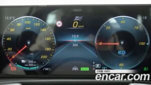 Mercedes-Benz EQB EQB300 4MATIC AMG LINE 2022 года из Южной Кореи