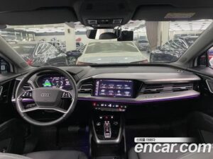 Audi Q4 e-TRON 40 Premium 2022 года из Южной Кореи