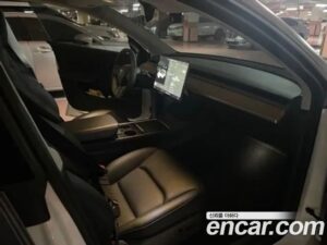 Tesla Model Y Performance 2021 года из Южной Кореи