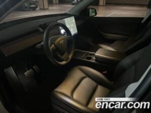 Tesla Model Y Performance 2021 года из Южной Кореи