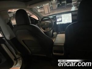 Tesla Model Y Performance 2021 года из Южной Кореи