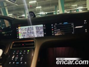 Porsche Taycan Turbo 2022 года из Южной Кореи