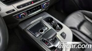 Audi Q7 45 TFSI 4WD 2019 года из Южной Кореи