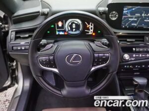 Lexus ES Executive 2022 года из Южной Кореи