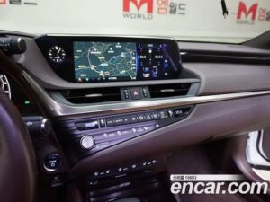 Lexus ES Executive 2021 года из Южной Кореи