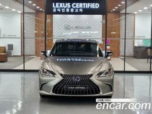 Lexus ES Luxury Plus 2022 года из Южной Кореи