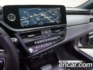Lexus ES Luxury Plus 2022 года из Южной Кореи
