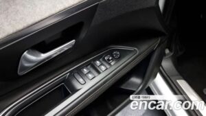 Peugeot 5008 2.0 BlueHDi GT 2019 года из Южной Кореи