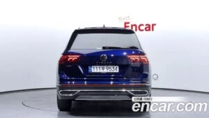 Volkswagen Tiguan 2.0 TSI Prestige 2023 года из Южной Кореи