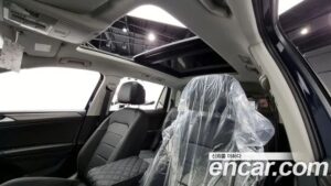 Volkswagen Tiguan 2.0 TSI Prestige 2023 года из Южной Кореи
