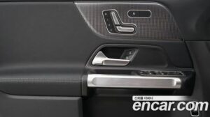 Mercedes-Benz EQB EQB300 4MATIC AMG LINE 2022 года из Южной Кореи